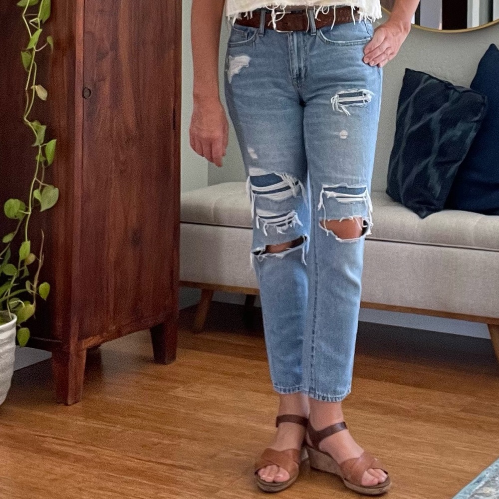 Aeropostale Aero Boyfriend ripped jeans, size 8